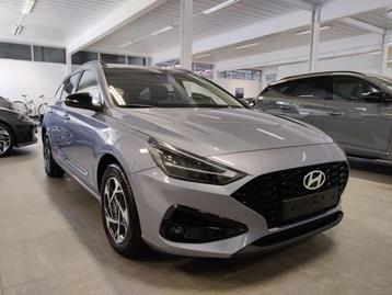 Hyundai i30 NIEUW! i30 Wagon 1.5 Benzine, Techno: Navi, Car beschikbaar voor biedingen