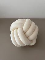 Limited Edition Twist Pure Knoopkussen Wit – stijlvol, Verzenden, Nieuw