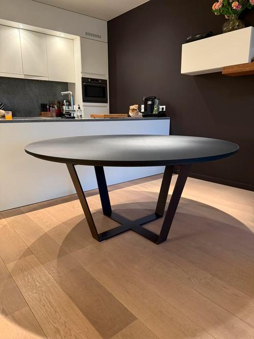 Ronde eikenfineer tafel XVL Home Interiors, Huis en Inrichting, Tafels | Eettafels, Ophalen