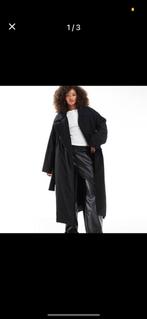 Bershka jas met lange pasvorm in zwart maat S, Caravanes & Camping, Vêtements de pluie, Enlèvement, Comme neuf, Dames