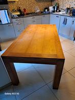 Massieve teakhouten tafel