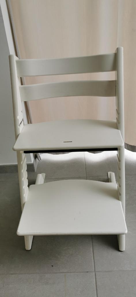 Stokke Tripp Trapp meegroeistoel wit – gebruikte staat, Kinderen en Baby's, Kinderstoelen, Gebruikt, Meegroeistoel, Aanschuifbaar