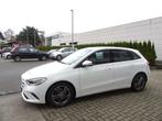 Mercedes-Benz B-CLASS 200 Business WIDESCREEN,SFEERVERLICHTI, Auto's, Automaat, Gebruikt, 4 cilinders, Wit