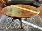Antieke salontafel met fijn inlegwerk, Ophalen