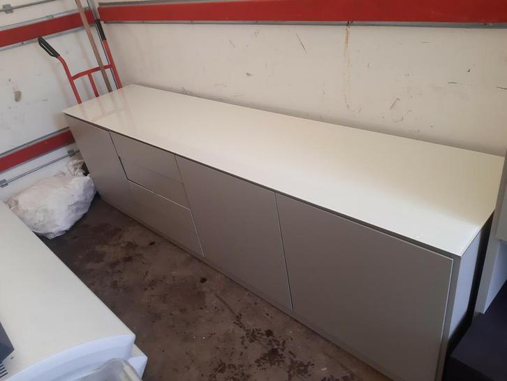 Zeer mooie designer dressoir en tv kast, Huis en Inrichting, Kasten | Dressoirs, Zo goed als nieuw, 200 cm of meer, 50 tot 75 cm