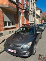 Hyubdai i30CW 1.6i, Auto's, Hyundai, Euro 5, 4 cilinders, Leder en Stof, Particulier