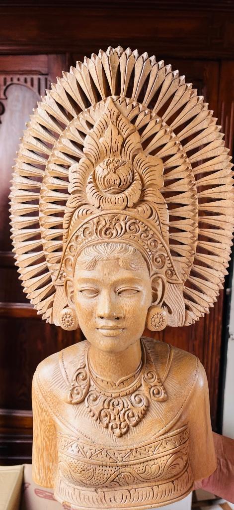 Zeldzame Balinese godin uit Indonesië, Antiek en Kunst, Kunst | Beelden en Houtsnijwerken, Ophalen of Verzenden