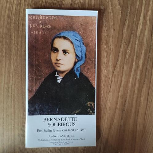 Bernadette Soubirous, Een heilig leven van leed en licht, Boeken, Reisverhalen, Zo goed als nieuw, Ophalen of Verzenden