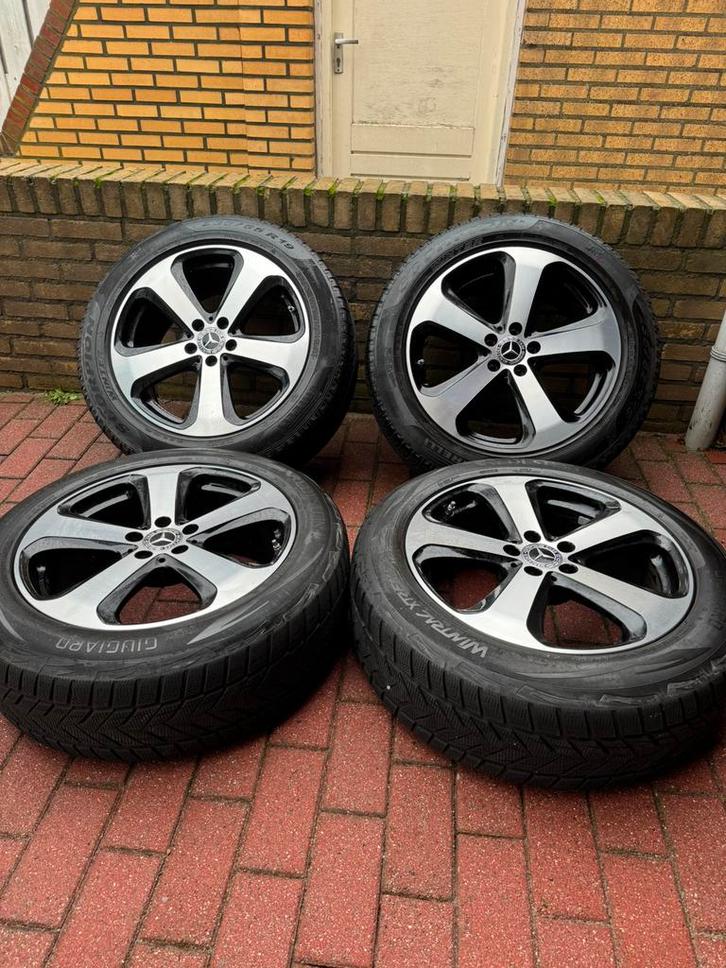 Originele Mercedes GLC 19 Inch set inclusief Winterbanden, Autos : Pièces & Accessoires, Pneus & Jantes, Pneu(s), Pneus hiver