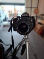 Nikon D5000 met statief en 18-55 mm lens, Audio, Tv en Foto, Fotocamera's Digitaal, Ophalen, Nikon