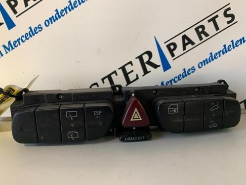 Paniekverlichtings Schakelaar van een Mercedes C-Klasse, Auto-onderdelen, Dashboard en Schakelaars, Mercedes-Benz, Gebruikt, 3 maanden garantie