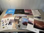 auto reclame boeken - renault mazda suzuki etc, Boeken, Auto's | Folders en Tijdschriften, Ophalen of Verzenden, Zo goed als nieuw