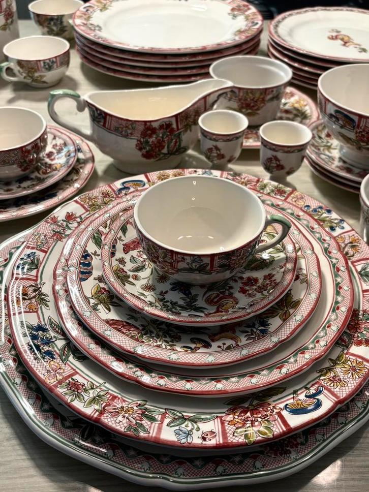 Tasse à thé  "Jardin imaginaire" Faïencerie Gien France, Antiek en Kunst, Antiek | Servies compleet, Ophalen of Verzenden