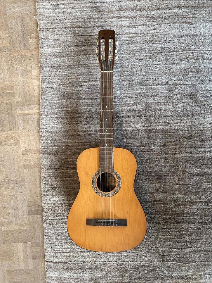 Guitare classique Musima — Markneukirchen, Musique & Instruments, Instruments à corde | Guitares | Acoustiques, Utilisé, Guitare classique ou espagnole