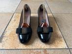 Escarpins Salvatore Ferragamo, Kleding | Dames, Schoenen, Ophalen of Verzenden, Gedragen, Zwart, Pumps