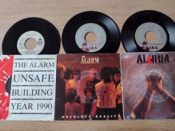 LOT: 3 singles van THE ALARM uit 1985 en 1990 STRENGTH