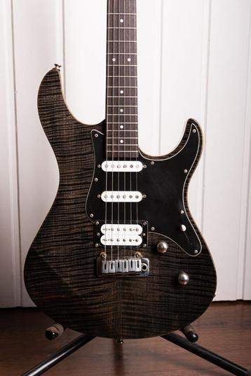 Yamaha Pacifica 612V beschikbaar voor biedingen