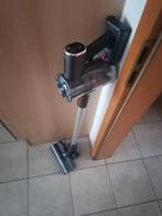 Zedar 600 steelstofzuiger  met houder en hulpstukken, Elektronische apparatuur, Ophalen, Gebruikt, Stofzuiger, Reservoir
