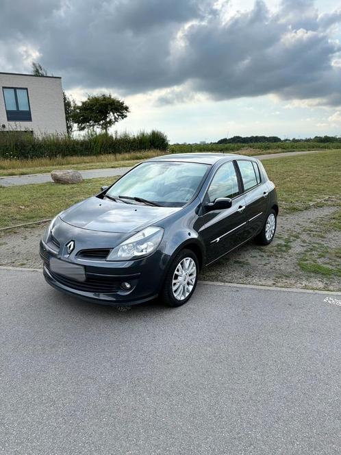 Clio 3 automaat 2L 16V, Auto's, Renault, Bedrijf, Clio, ABS, Airbags, Airconditioning, Apple Carplay, Bluetooth, Bochtverlichting