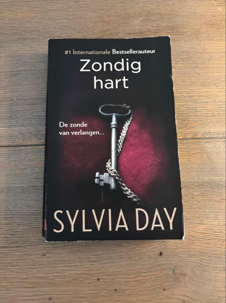 Sylvia Day - Zondig hart, Boeken, Literatuur, Zo goed als nieuw, Ophalen of Verzenden