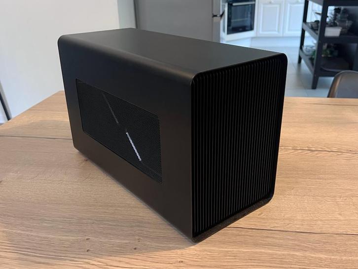 Razer Core X Chroma - Thunderbolt 3 eGPU-hoesje, Computers en Software, Computerbehuizingen, Gebruikt, Ophalen of Verzenden