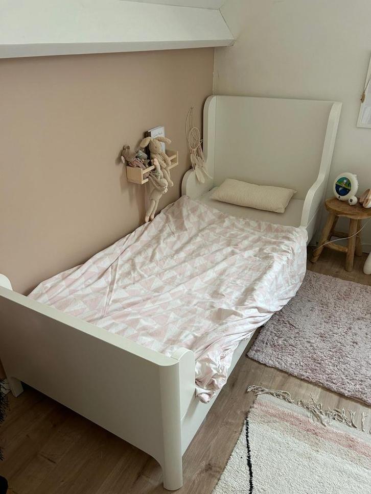 IKEA BUSUNGE meegroeibed, Kinderen en Baby's, Kinderkamer | Bedden, Zo goed als nieuw, 180 cm of meer, 70 tot 85 cm, Lattenbodem