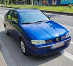 Rare Seat Cordoba 1.4 essence, Youngtimer, LEZ ok 2030, Auto's, Voorwielaandrijving, Stof, 4 cilinders, Blauw
