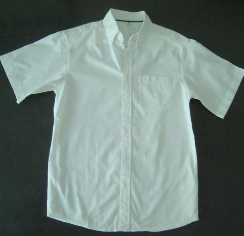 Zeer mooi wit shirt met korte mouwen Maat 146/152, Kinderen en Baby's, Kinderkleding | Maat 146, Gebruikt, Jongen, Shirt of Longsleeve