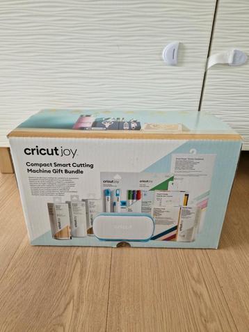 Cricut Joy bundle + machine beschikbaar voor biedingen