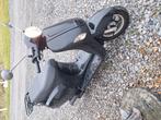 A KLASSE SCOOTER 50CC START EN RIJD GOED PAPIEREN EN SLEUTEL, Ophalen of Verzenden, Zo goed als nieuw, Benzine, Fiddle