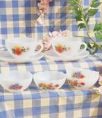 ARCOPAL bekers +4 schalen serie „Anemone”, Antiek en Kunst, Antiek | Servies compleet, Ophalen of Verzenden