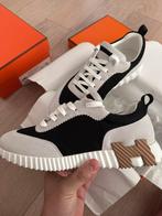 Hermes Boucing T44 neuve, Ophalen