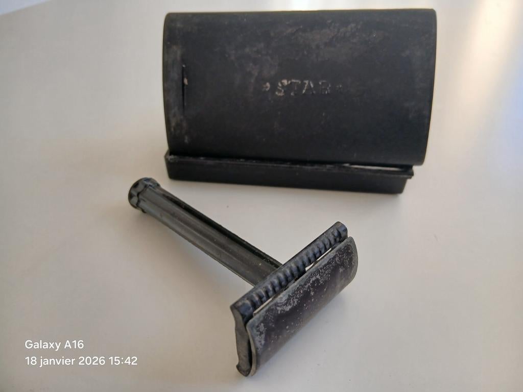 Rasoir star us army ww2.  Us ww2 wwii., Collections, Objets militaires | Seconde Guerre mondiale, Enlèvement ou Envoi