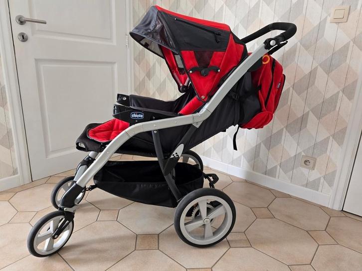 Chicco buggy op vering en grote draaiende wielen, Kinderen en Baby's, Buggy's, Verstelbare rugleuning, Ophalen
