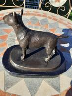 PRACHTIGE BULL TERRIER IN BRONS OP EEN MARMEREN SOKKEL, Ophalen of Verzenden, Brons