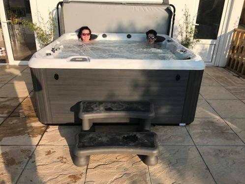 Promo/Nouveau jacuzzi économique pour 5 personnes 220v à, Jardin & Terrasse, Éclairage extérieur, Neuf, LED, Enlèvement