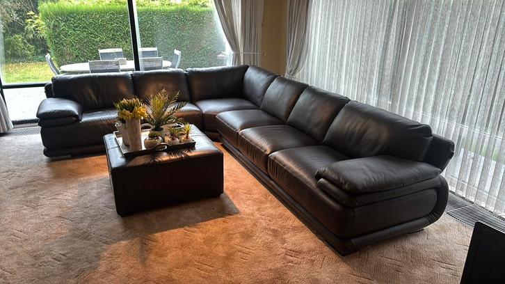 Hoeksalon groot chateau d ax prima staat, Huis en Inrichting, Zetels | Complete zithoeken, Zo goed als nieuw, Ophalen