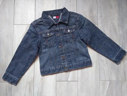 ✿ M122 - Jeansjas Tommy Hilfiger, Kinderen en Baby's, Kinderkleding | Maat 122, Zo goed als nieuw, Meisje, Trui of Vest, Ophalen of Verzenden