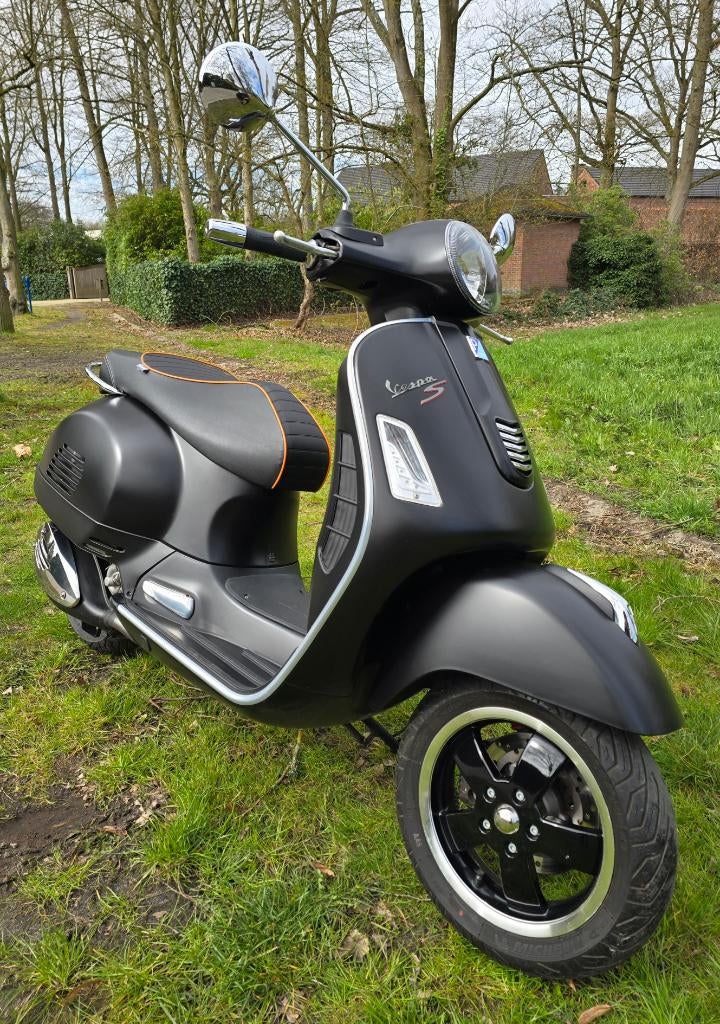 Zeer mooie Vespa GTS SuperSport 125cc te koop., Motoren, Occasion, Super Sport, Particulier, 125 cc