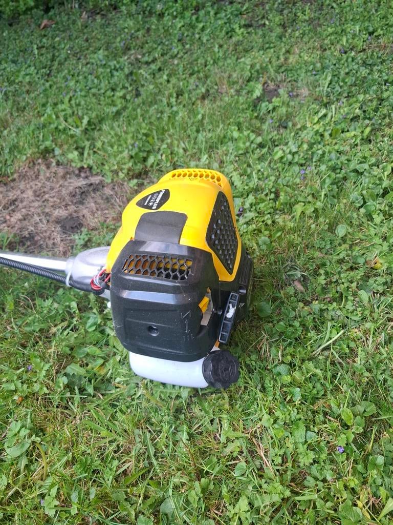 Debrousayeuse a essence, Jardin & Terrasse, Débroussailleuses, Enlèvement, Essence