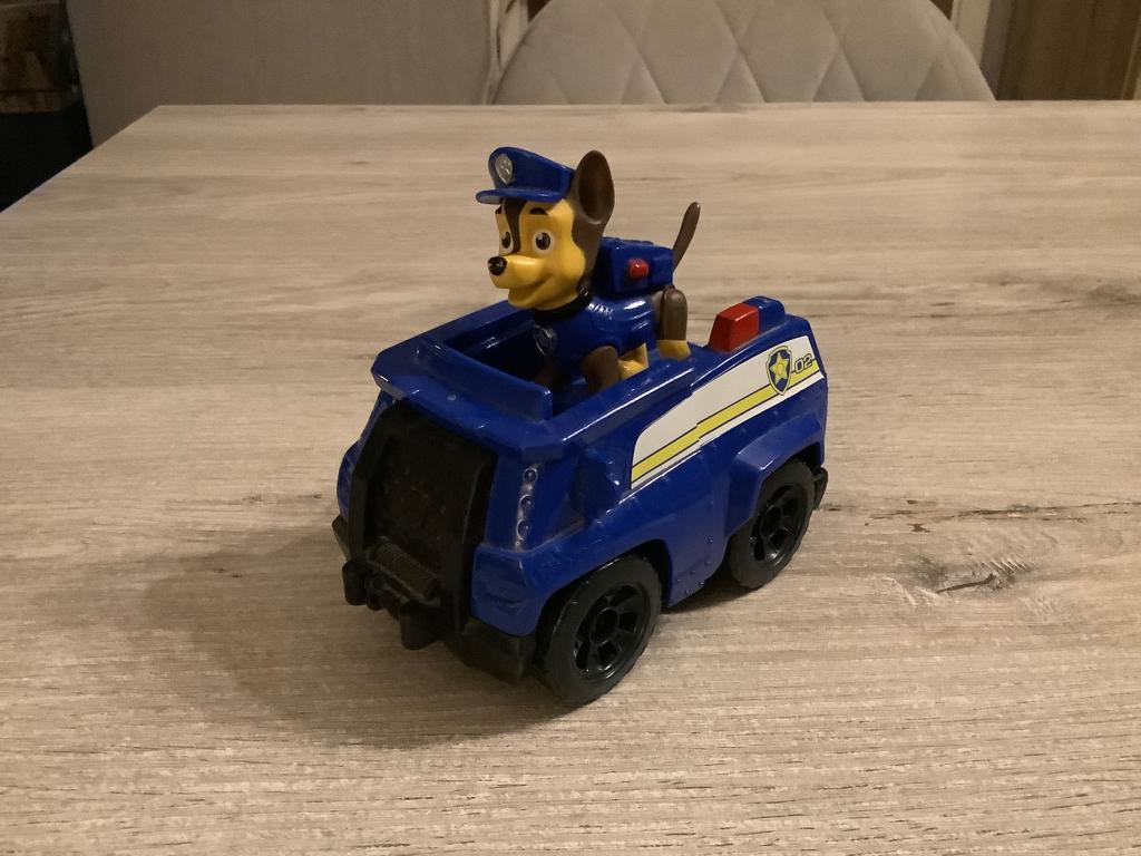 Paw patrol Chase Rescue Racer (8x12 cm), Ophalen of Verzenden, Zo goed als nieuw