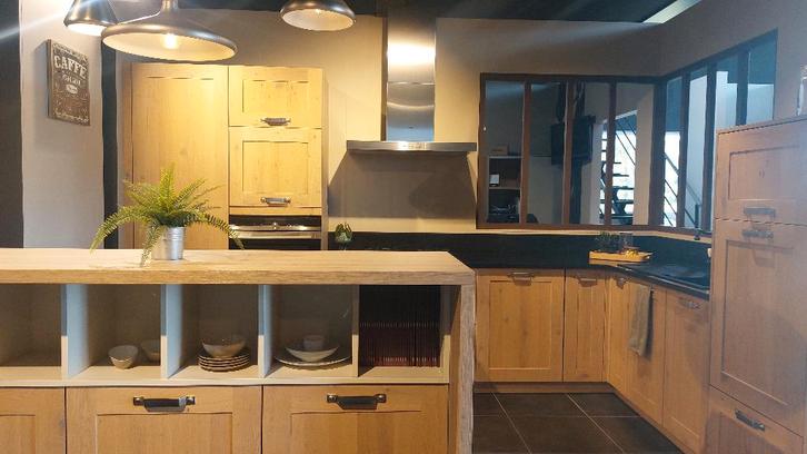 cuisine cottage bois massif et siemens, Maison & Meubles, Cuisine | Éléments de cuisine, Neuf, Noir, Enlèvement