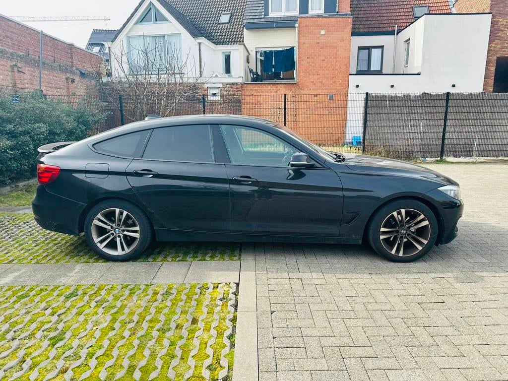 Bmw 318GT, Autos, BMW, Climatisation automatique, Diesel, Boîte manuelle, Noir, Enlèvement