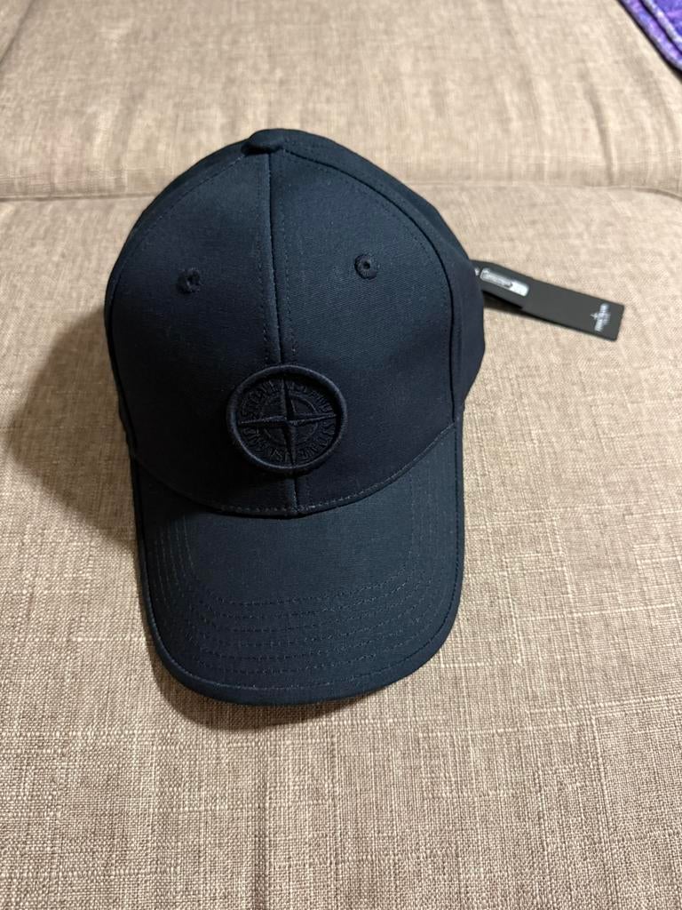 Pet stone island te koop, Enlèvement, Neuf, Casquette