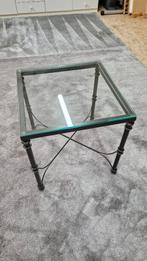 Salon tafel, Ophalen