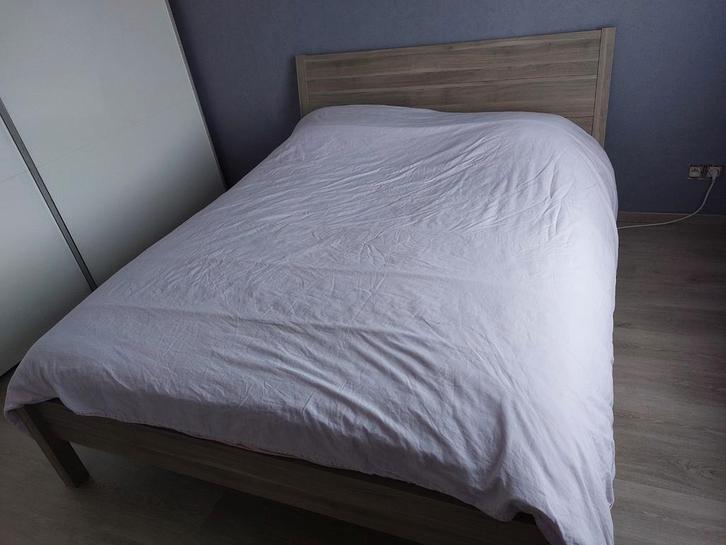 2persoonsbed ikea + matras, Huis en Inrichting, Slaapkamer | Bedden, Ophalen