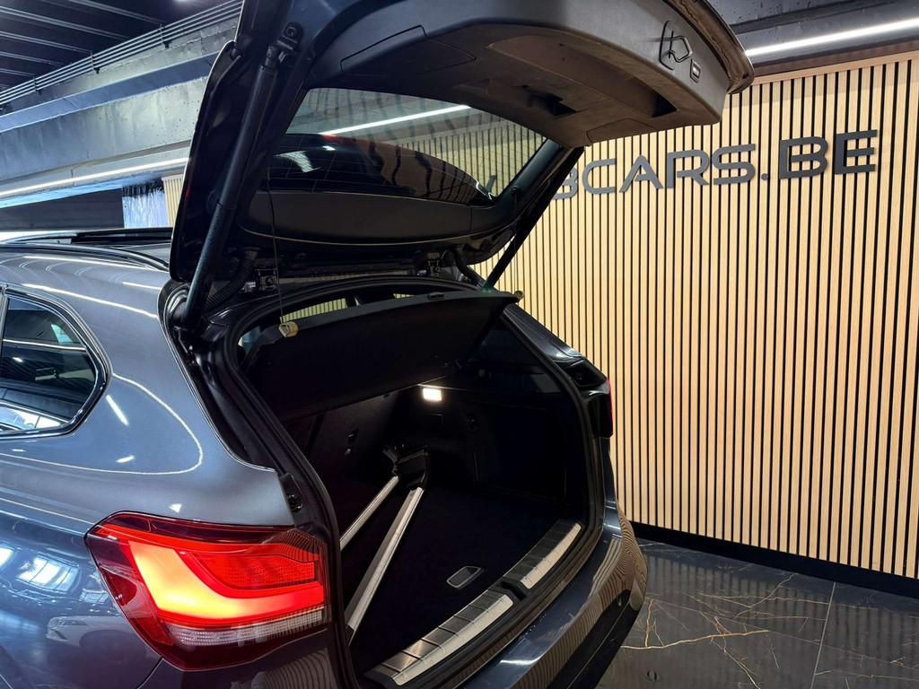 BMW X1 PHEV 1.5iA xDrive25e * PACK M * GARANTIE 12 MOIS *, Autos, BMW, X1, Argent ou Gris, Achat, Entreprise