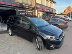 Volkswagen Touran 1.6 TDi Automaat 7-zits Panorama, Auto's, Volkswagen, Automaat, Monovolume, Euro 6, Zwart