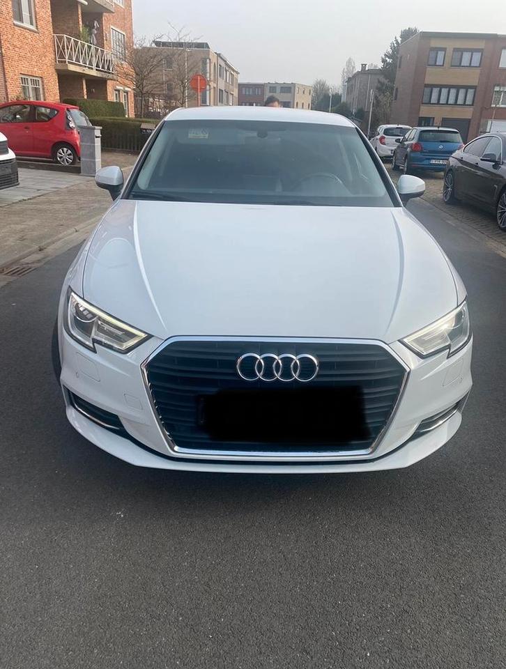 Audi A3 1.6 tdi sportback, Auto's, Audi, Particulier, A3, ABS, Achteruitrijcamera, Airbags, Airconditioning, Apple Carplay, Bluetooth