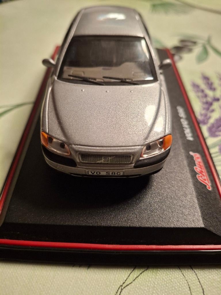 Volvo S80 Zilvergrijs (Schuco), Enlèvement ou Envoi, Neuf, Voiture, Schuco